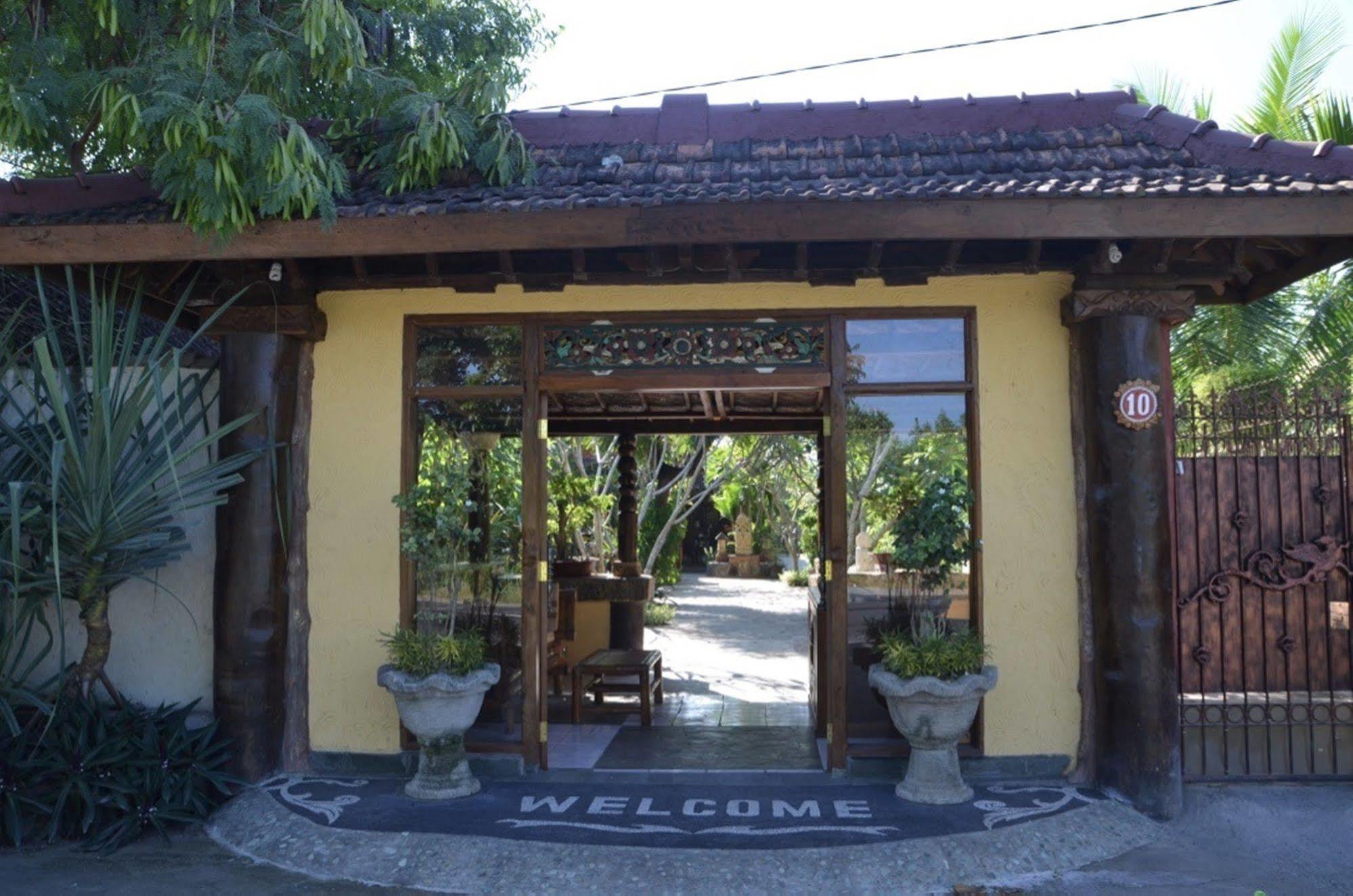 Hotel Stanley Lombok Mataram Exterior foto